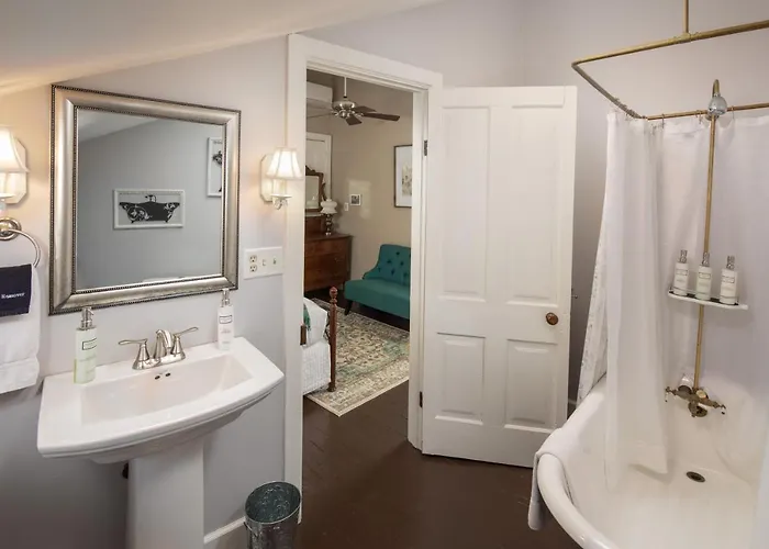 Aldrich Bed & Breakfast